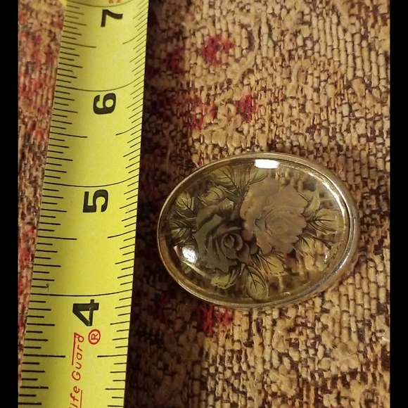 Etched Roses Brooch - Picture 16 of 16